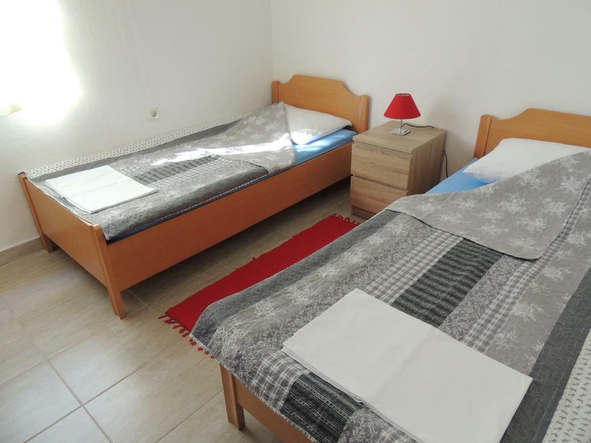 Apartman Tea Karlobag Dış mekan fotoğraf